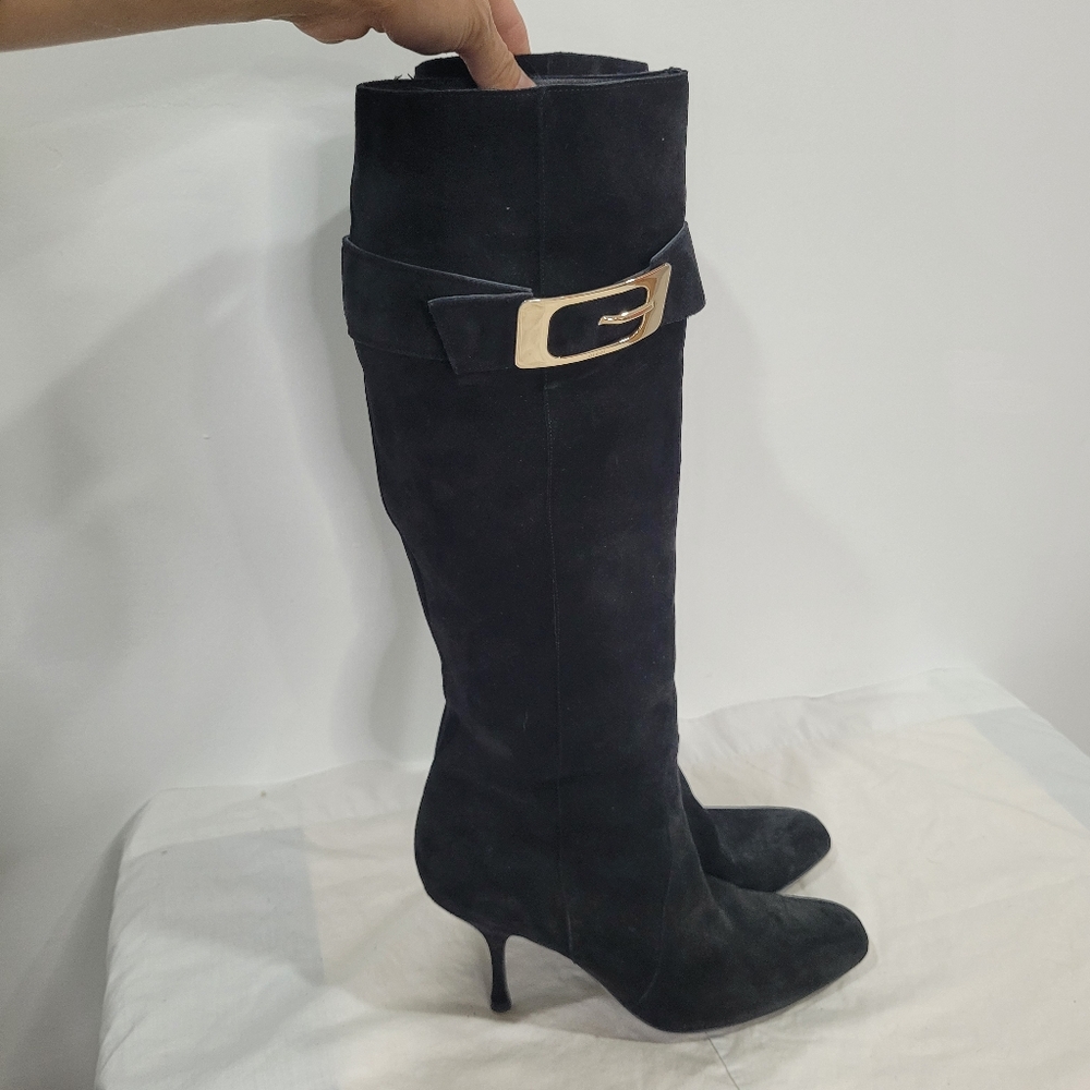Gucci Suede Boots with Buckle - Picture 9 of 10